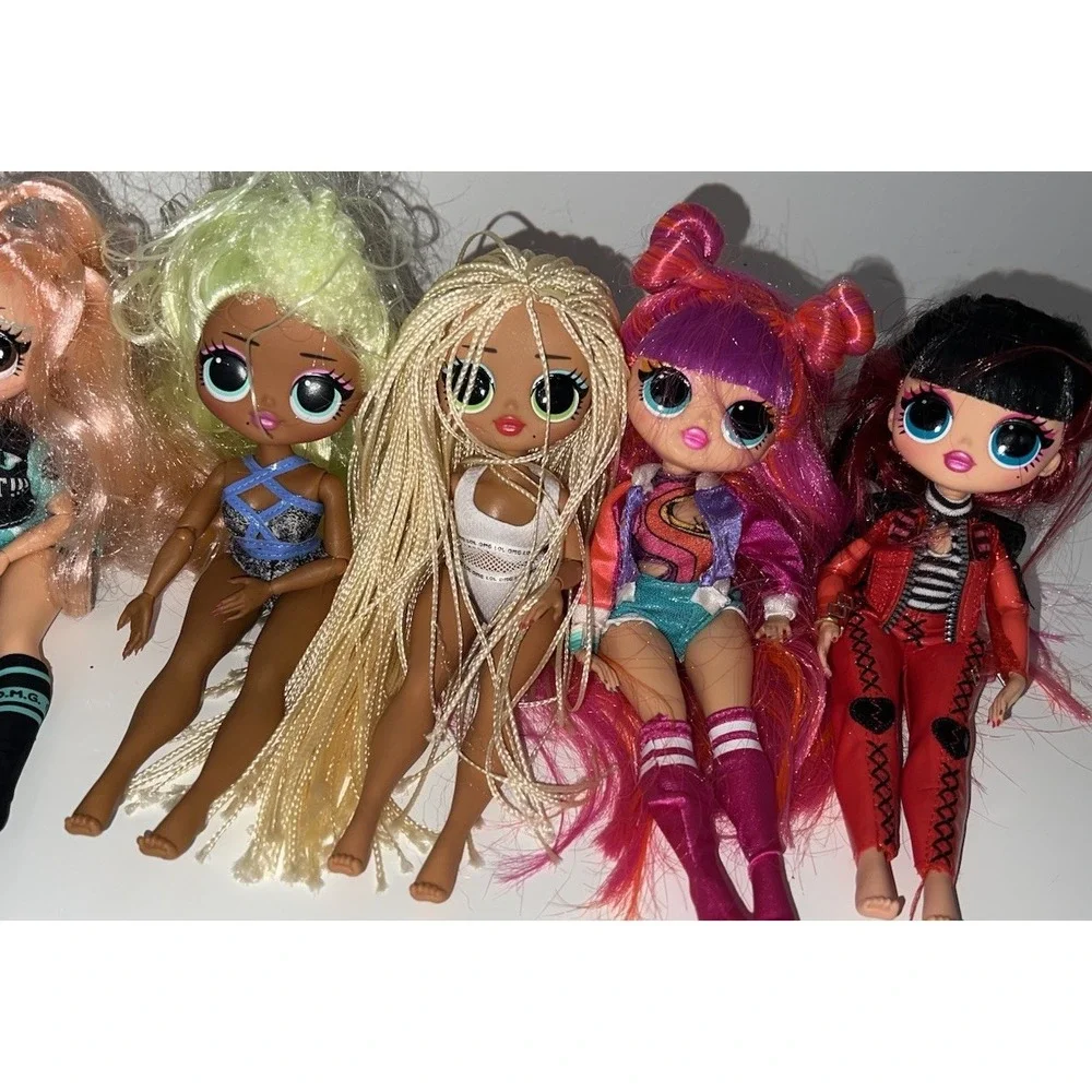 (32/b53)LOL Surprise OMG Doll Lot of 8Dolls With Clothes